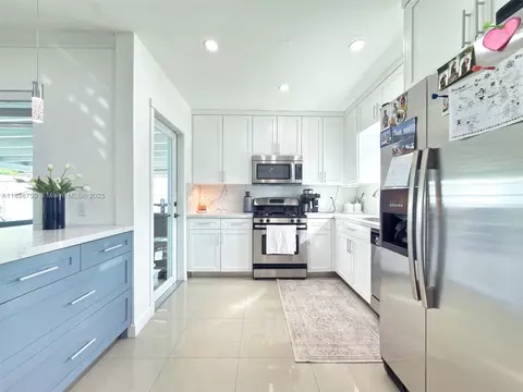 6340 W 14th Ave, Hialeah, FL 33012 photo 3