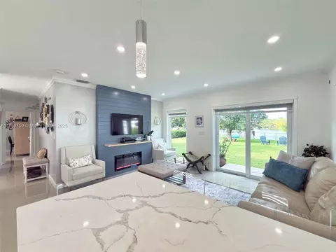 6340 W 14th Ave, Hialeah, FL 33012 photo 7