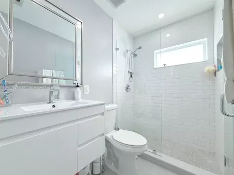 6340 W 14th Ave, Hialeah, FL 33012 photo 9