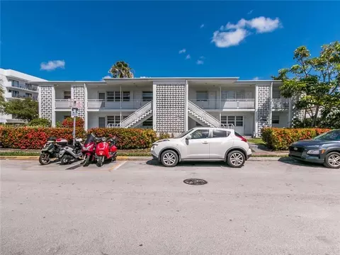 2195 Bay Dr #6, Miami Beach, FL 33141