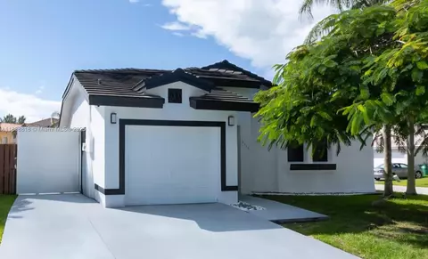 8550 SW 207th Ter, Cutler Bay, FL 33189