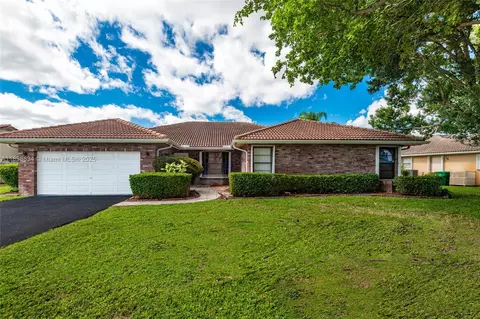 880 NW 110th Ave, Coral Springs, FL 33071