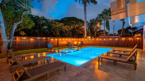 1230 Johnson St, Hollywood, FL 33019