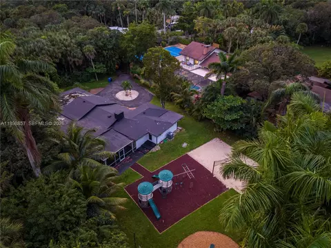 2100 SW 28th Way, Fort Lauderdale, FL 33312