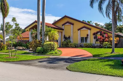 7720 SW 176th St, Palmetto Bay, FL 33157