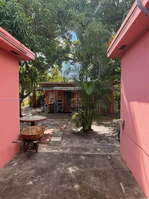 36 E 17th St, Hialeah, FL 33010 photo 9