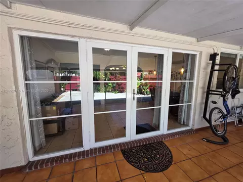 Exterior - 6923 Holly Rd, Miami Lakes, FL 33014 photo 3 of 10