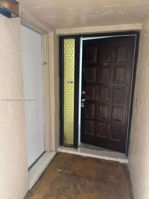 6060 S Falls Cir Dr #308, Lauderhill, FL 33319