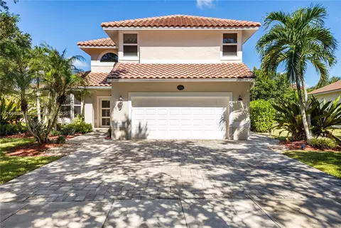 10821 London St, Hollywood, FL 33026
