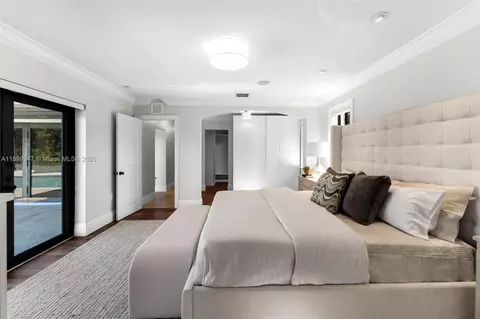 Bedroom - 14940 Egan Ln, Miami Lakes, FL 33014 photo 8 of 10