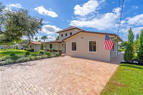Exterior - 14940 Egan Ln, Miami Lakes, FL 33014 photo 3 of 10