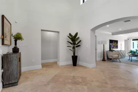 Entry Way - 14940 Egan Ln, Miami Lakes, FL 33014 photo 3 of 5