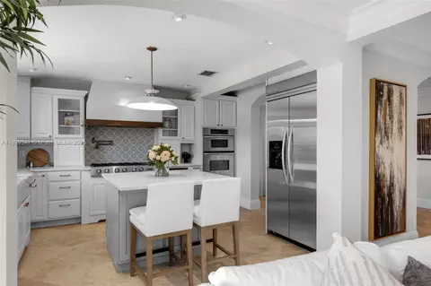 Kitchen - 14940 Egan Ln, Miami Lakes, FL 33014 photo 1 of 7