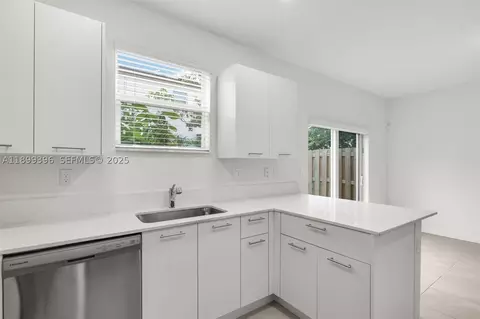 Kitchen - 12523 NW 24th Ave, Miami, FL 33167 photo 2 of 2
