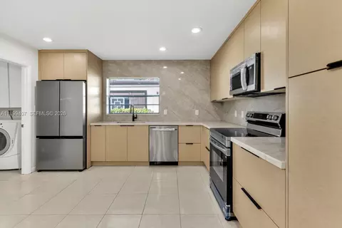 Kitchen - 21686 Arriba Real #40-A, Boca Raton, FL 33433 photo 1 of 4