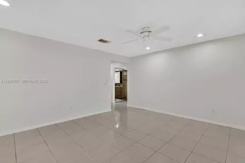 Living - 21686 Arriba Real #40-A, Boca Raton, FL 33433 photo 10 of 13