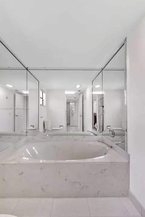 Bath - 21686 Arriba Real #40-A, Boca Raton, FL 33433 photo 5 of 6