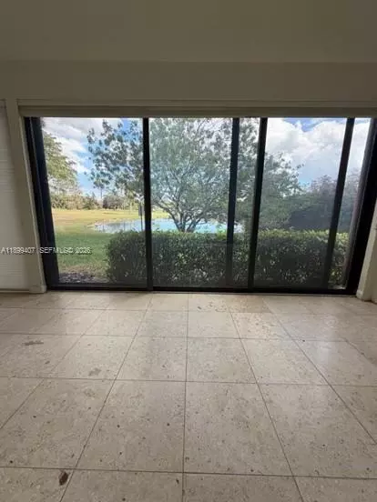 Living - 21686 Arriba Real #40-A, Boca Raton, FL 33433 photo 11 of 13