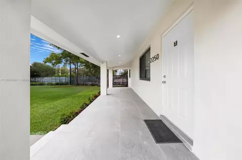 2250 NW 95th St, Miami, FL 33147