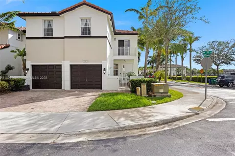 11470 NW 79th Ln, Doral, FL 33178