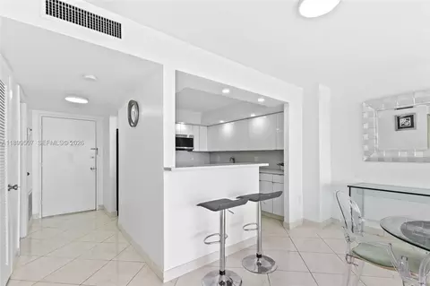 18021 Biscayne Blvd #1003, Aventura, FL 33160