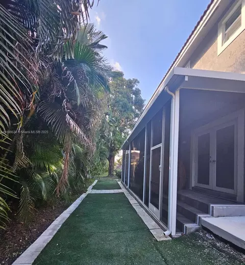 Exterior - 5754 NW 98th Ave, Doral, FL 33178 photo 4 of 4