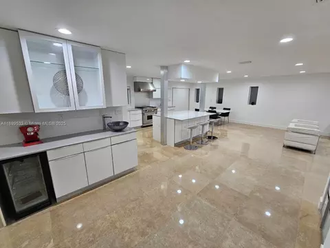 Kitchen - 5754 NW 98th Ave, Doral, FL 33178 photo 2 of 2