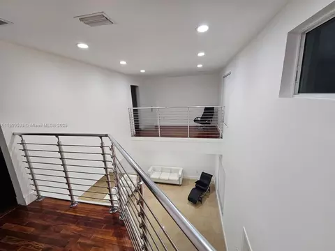 Entry Way - 5754 NW 98th Ave, Doral, FL 33178 photo 3 of 4