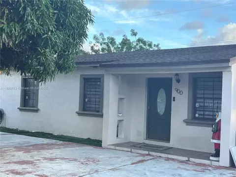 900 E 6th St, Hialeah, FL 33010 photo 1