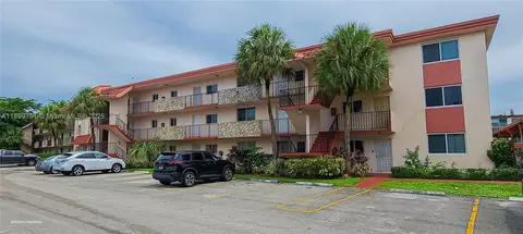 1080 Del Lago Cir #201, Sunrise, FL 33313