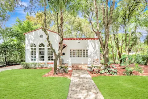 517 Minorca Ave, Coral Gables, FL 33134
