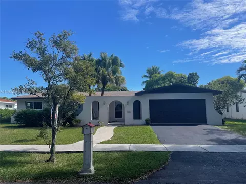 7435 SW 146th Ct, Miami, FL 33183