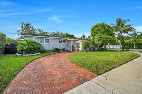 7910 SW 17th St, Miami, FL 33155