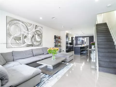 10245 NW 63rd Ter #206, Doral, FL 33178