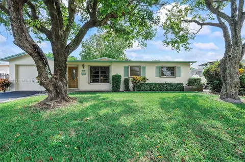 12108 Colony Ave, Palm Beach Gardens, FL 33410