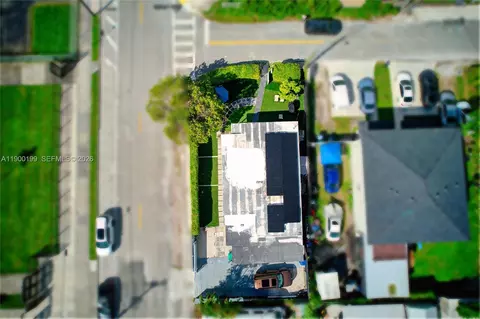 8401 NW 24th Pl, Miami, FL 33147