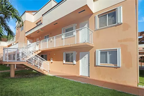 14901 SW 80th St #211, Miami, FL 33193