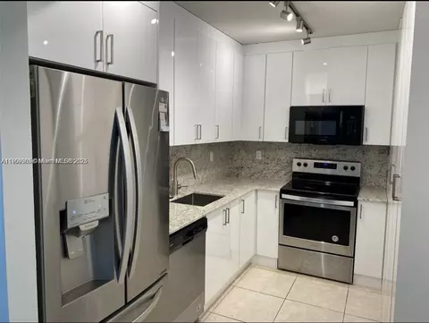 Other - 1965 S Ocean Dr #5B, Hallandale Beach, FL 33009 photo 1 of 5