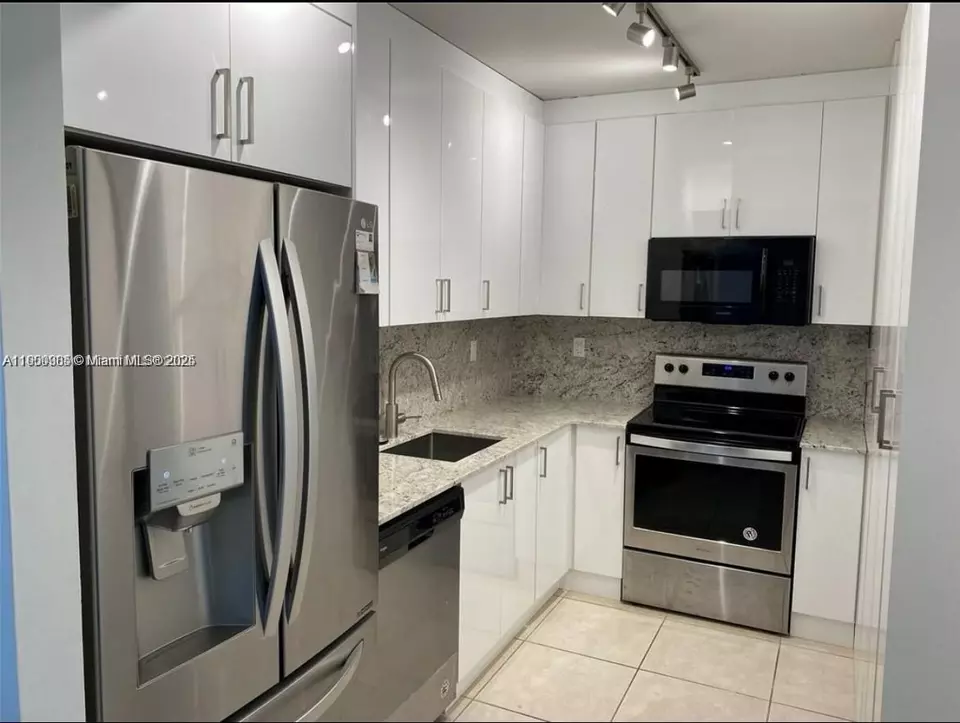 Other - 1965 S Ocean Dr #5B, Hallandale Beach, FL 33009 photo 1 of 5