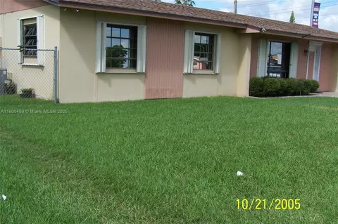 15200 SW 109 Ave, Miami, FL 33157
