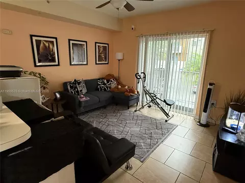 11050 SW 196th St #201, Cutler Bay, FL 33157