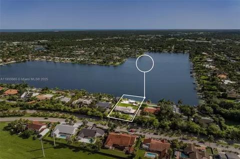 9440 SW 136th St, Miami, FL 33176