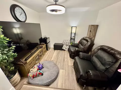 2626 Garfield St, Hollywood, FL 33020