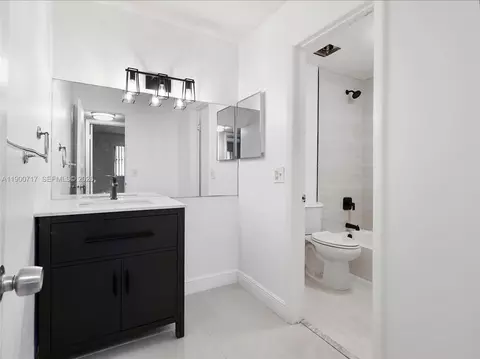 15520 SW 80th St #B-301, Miami, FL 33193