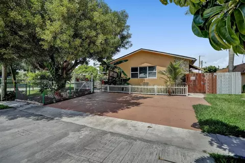 201 NE 2nd Ave, Dania Beach, FL 33004