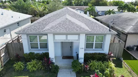 280 NE 35th St, Oakland Park, FL 33334
