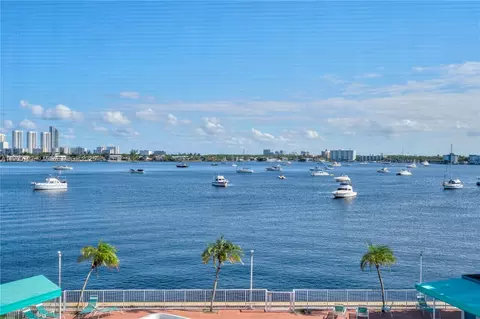 2910 Point East Dr #M412, Aventura, FL 33160