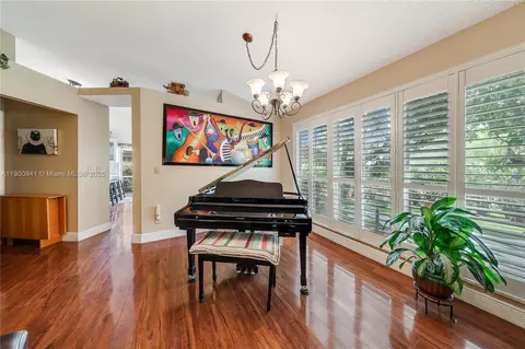 18411 NW 18th St, Pembroke Pines, FL 33029