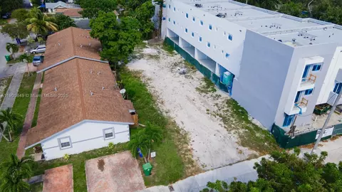 155 NW 59th St, Miami, FL 33127