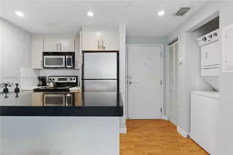 2129 Washington Ave #107, Miami Beach, FL 33139